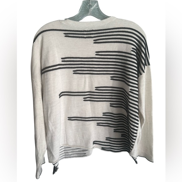 NIC+ZOE Fresh Perspective Asymmetrical Abstract Striped Relaxed Fit Sweater - Picture 5 of 8